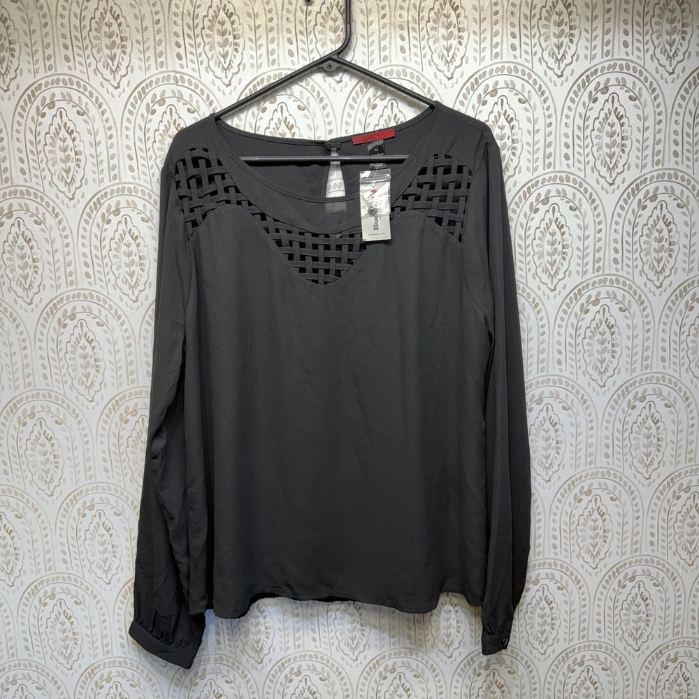 BKE Red Blouse Women XL Black Lattice‎ Cutout Long Sleeve Keyhole Back NWT